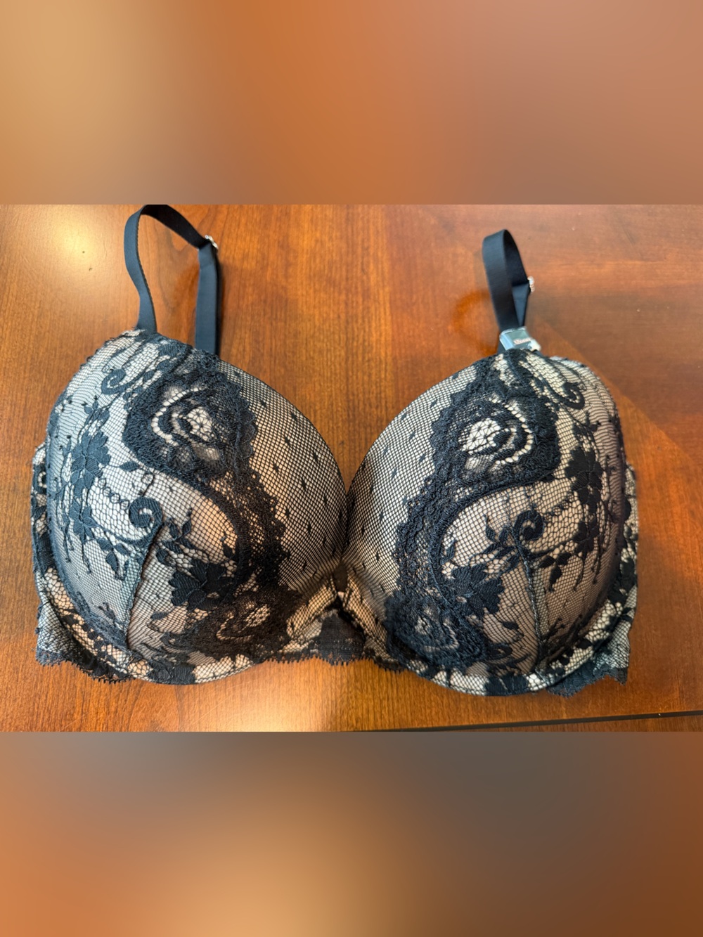 Victorias Secret Black Lace Overlay Push-Up Bra 32DDD New